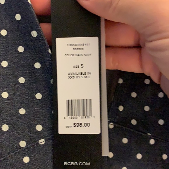 BCBG Dark Navy Crop Top with Puffed Sleeves NWT - Picture 3 of 3